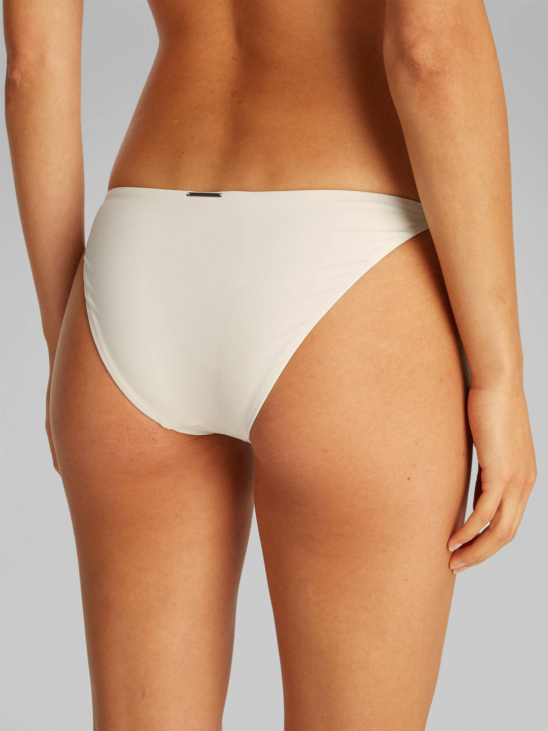 CURVED DELTA BIKINI